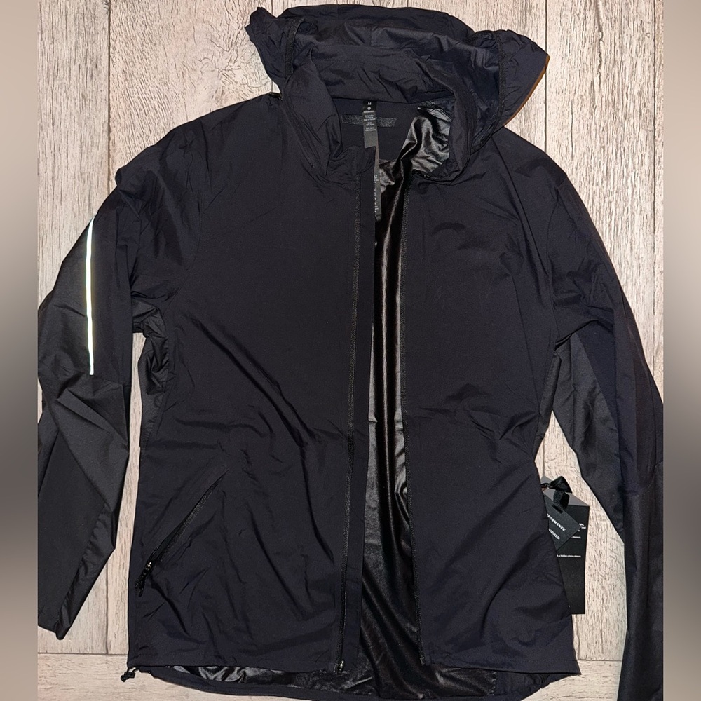 Warp Light Packable Jacket - Picture 15 of 16